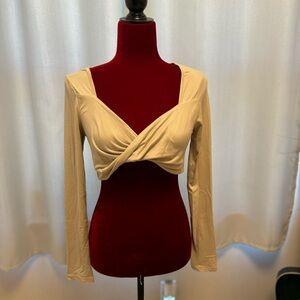 Long sleeve crop top